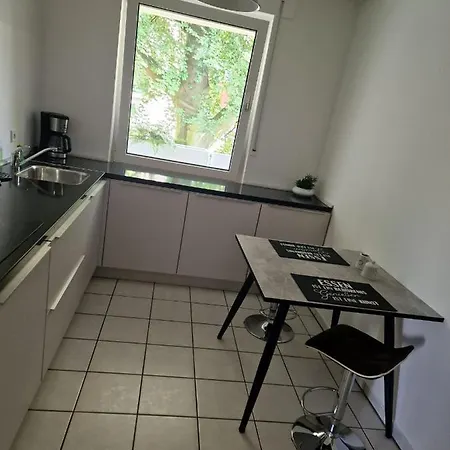 Monteurzimmer/ferienwohnung Brauckstrasse, Апартаменты Гладбек