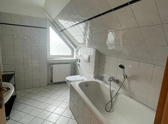 Monteurzimmer/ferienwohnung Brauckstrasse, 公寓 格拉德贝克